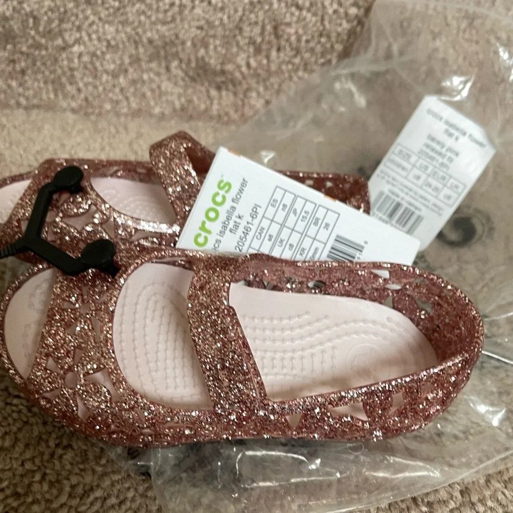 New Crocs Toddler Girl Isabella Flower Flat Sandal - Picture 11 of 13